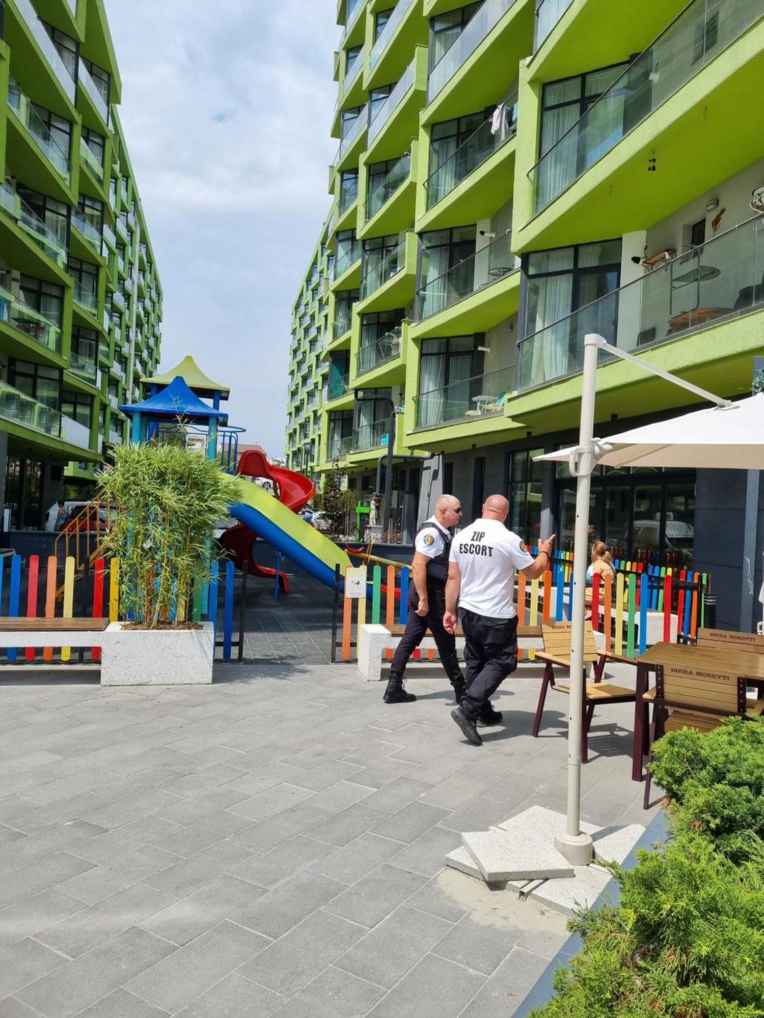 Relax Inn Apartment Năvodari Екстериор снимка